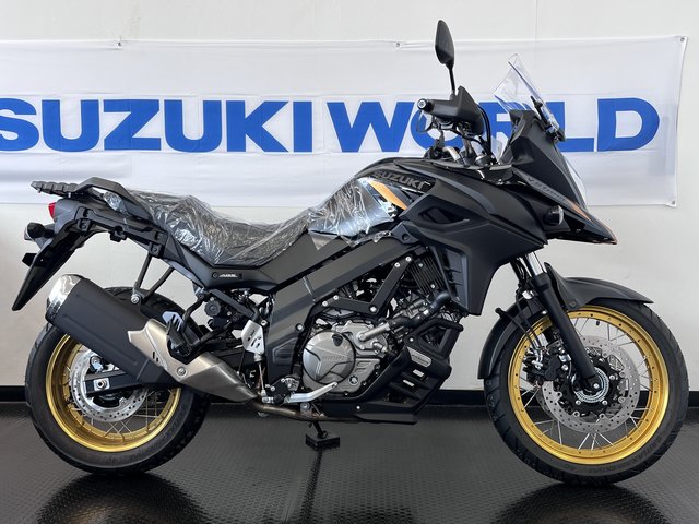 千葉県船橋市　スズキワールド船橋　Vストローム650XTグラススパークルブラック（YVB）　在庫　展示