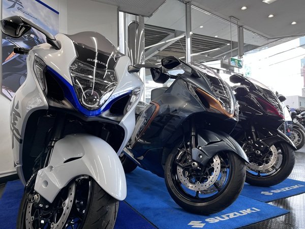 2026年モデルHAYABUSAスズキワールド船橋全色展示画像.jpg