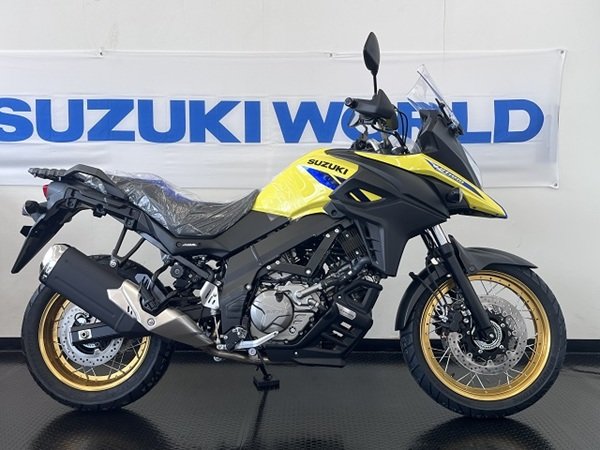 2025年モデル スズキ Vストローム650XT チャンピオンイエローNo.2 右側側面画像