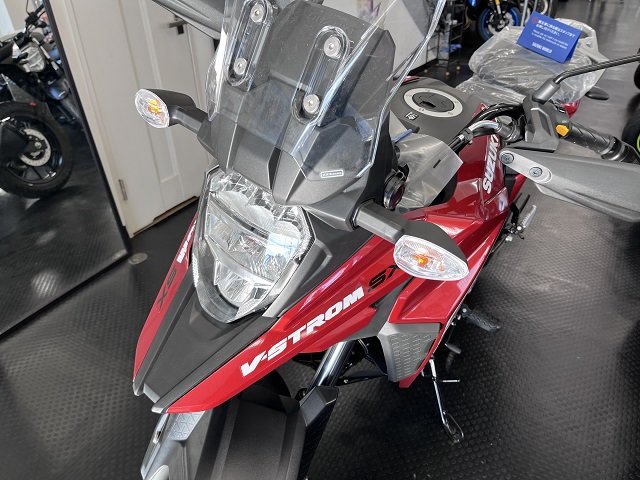 SUZUKI Vストローム250 赤 エンジン始動動画 自賠責保険で乗れます 半額配送キャンペーン 現状渡し諸経費￥0- 横浜 P-Yard hq720.jpg?sqp=-