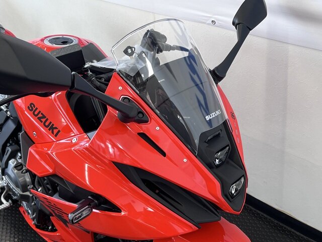 GSX-8Rグラスブレイズオレンジのフロントカウル