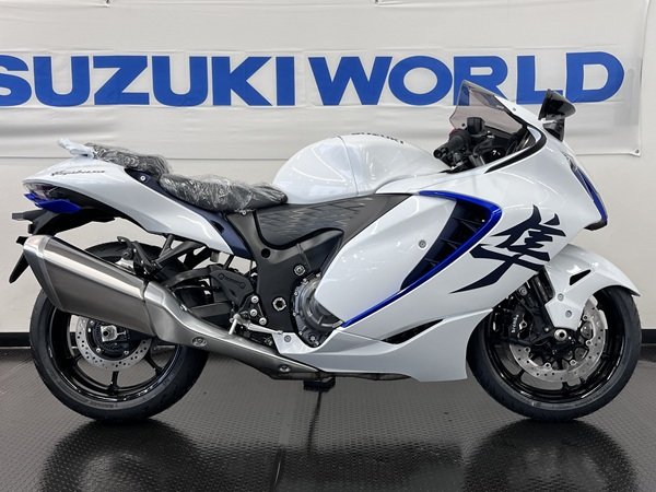 2026年モデルHAYABUSA ホワイト スズキワールド船橋展示画像.jpg