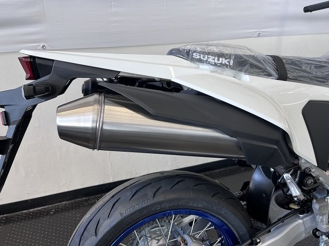 スズキワールド船橋 DR-Z4SM マフラー画像.jpg