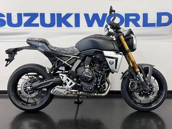 GSX-8Tマットブラック・スズキワールド船橋展示車画像.jpg