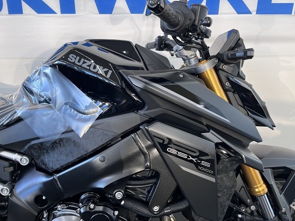 2026年モデルGSX-S1000 ブラック スズキワールド船橋展示在庫画像3.jpg