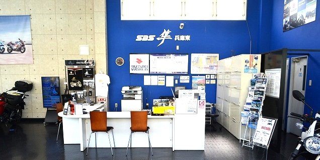 店内-13