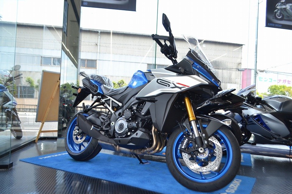 GSX-S1000GX-1