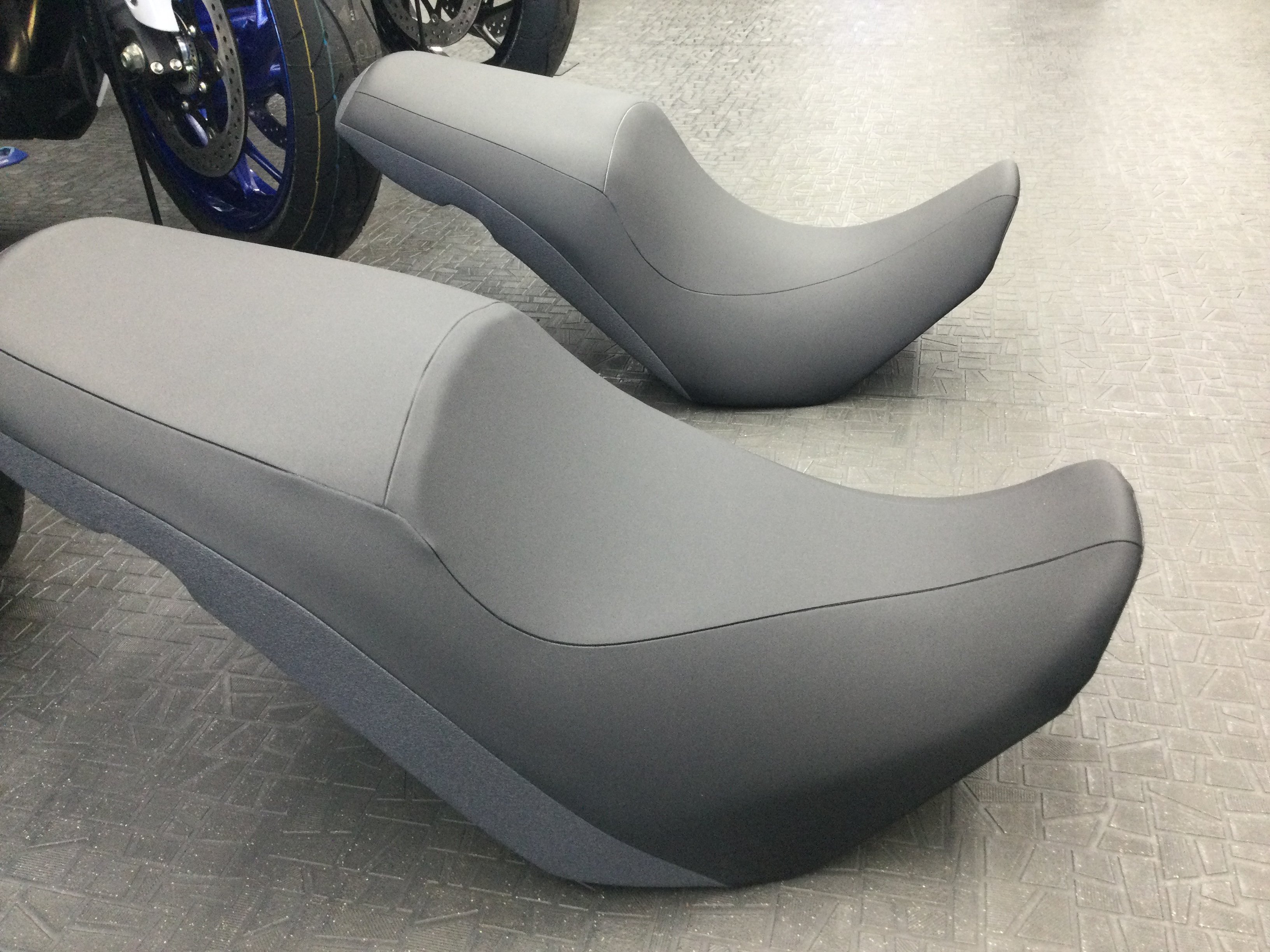 V-Strom650 スーパーローシート作成！ 驚愕の5.5㎝ダウン