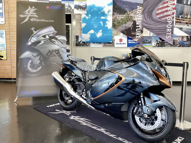 Hayabusa ギャラクシーグレーメタリック.jpeg