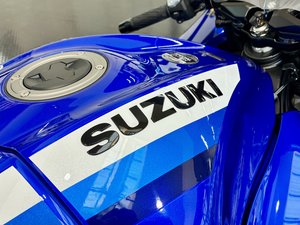 Hayabusa スペシャルエディション SUZUKIロゴ.jpeg