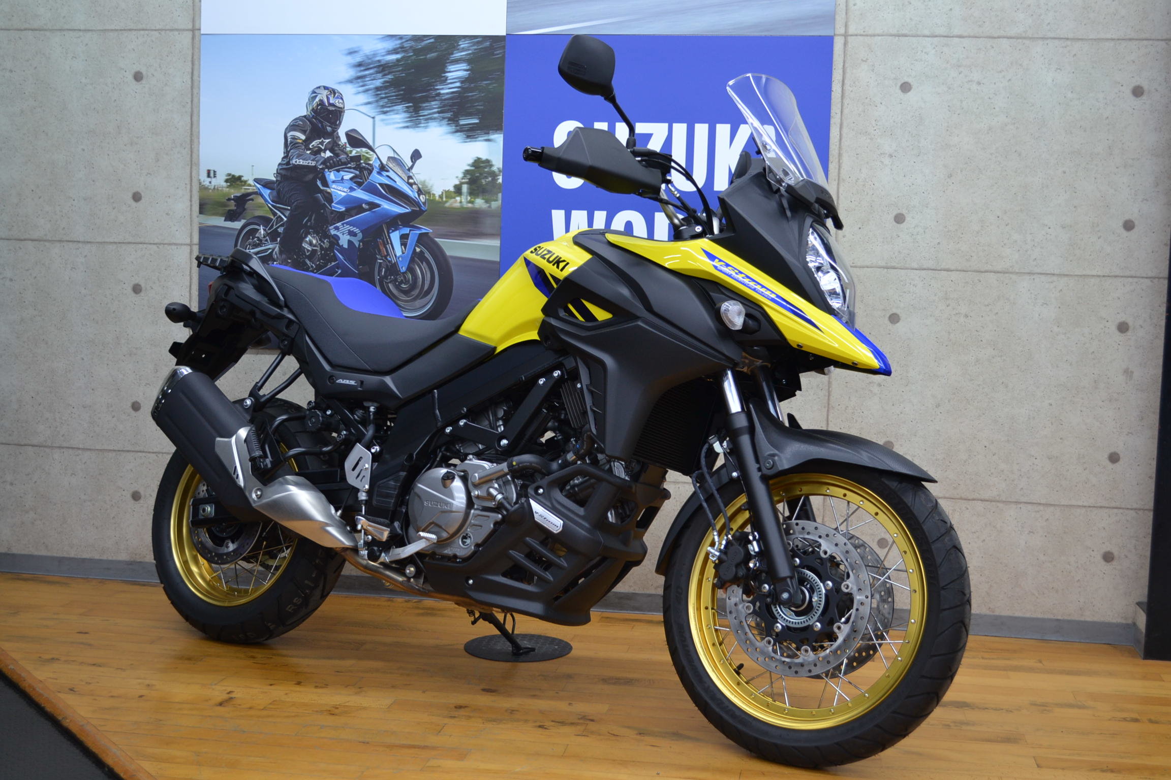 vst650xt kiiro 92km.JPG