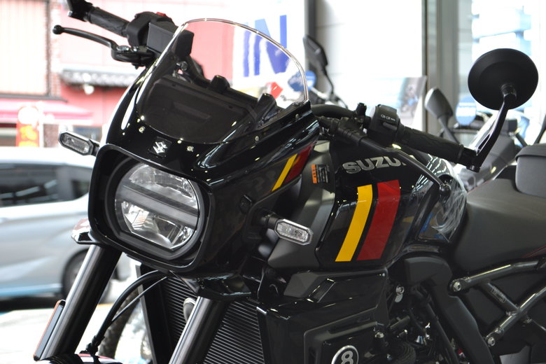 GSX-8TT　ビキニカウル