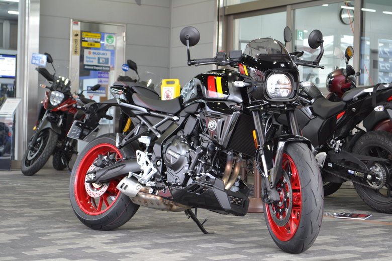 GSX-8TT黒 (22).JPG