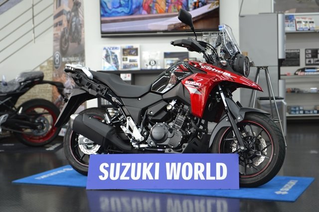 スズキワールド千里-認定中古車-Vストローム250ABSーレッドーー2026年-25km-1640にリサイズ済み.jpg