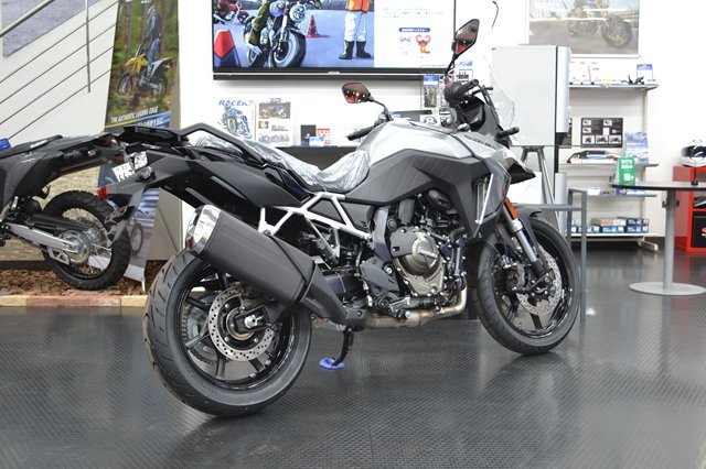 スズキワールド千里ーVストローム800ーグレーー2026年モデル-新車-即納OK-3.jpg