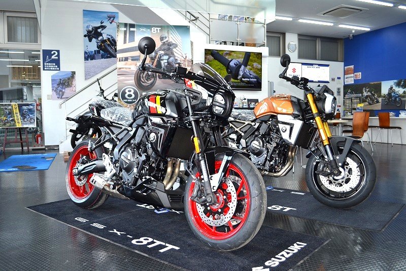 スズキワールド千里 GSX-8T GSX-8TT 入荷