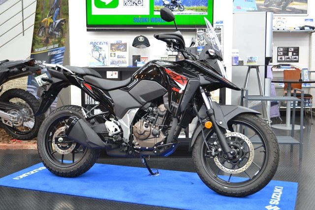Vストローム250SX-2025年モデル-認定中古車-ブラック-1.jpg