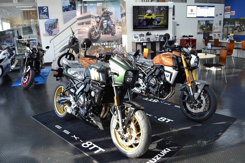 スズキワールド千里 GSX-8TT グリーン