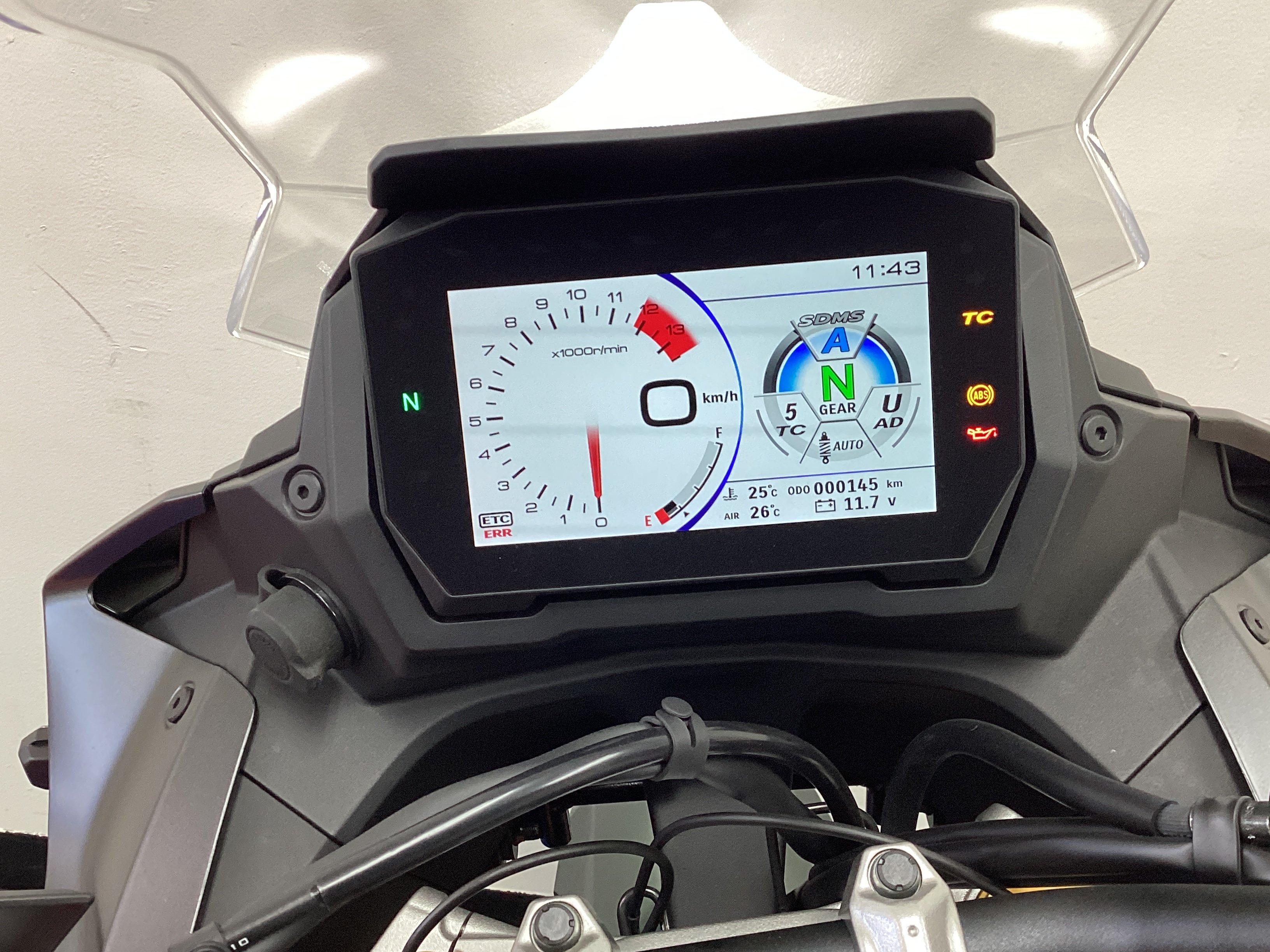 GSX-S1000GX　スズキ　 (11).JPG