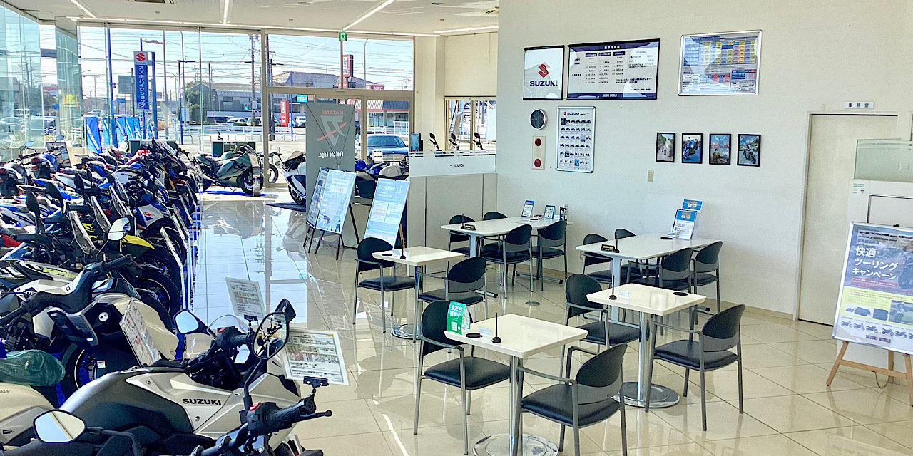 店舗写真 待合②