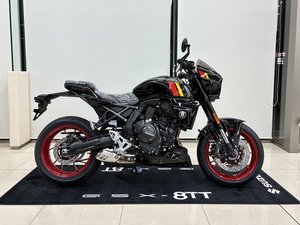 GSX-8TT ブラック1.jpeg