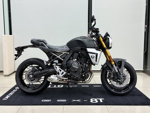 GSX-8T ブラック1.jpeg