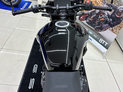 GSX-8TT タンク.jpeg