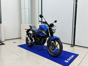 ジクサー150 2026年モデル ブルー2.jpeg