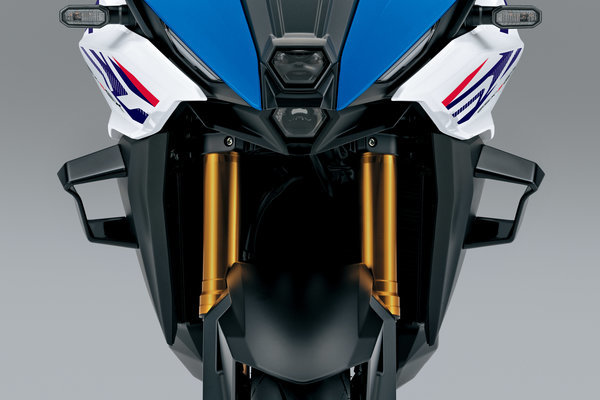 GSX-S1000GX_Winglet_1_RGB-thumb-600xauto-21592.jpg